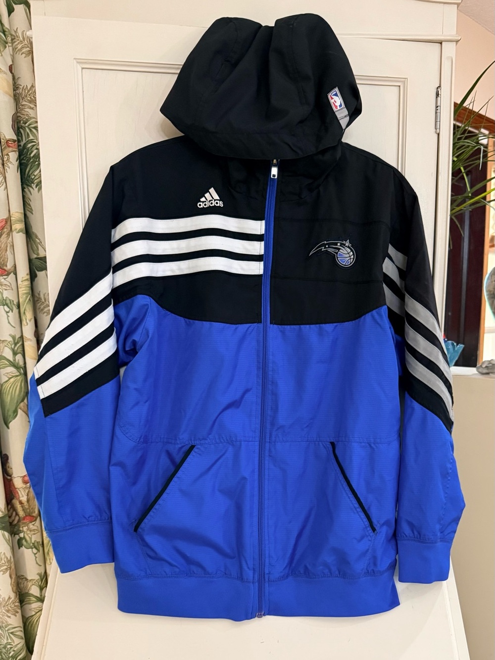 Adidas ORLANDO MAGIC NBA windbreaker HOODIE Blue/blk/gray size youth L 14-16
